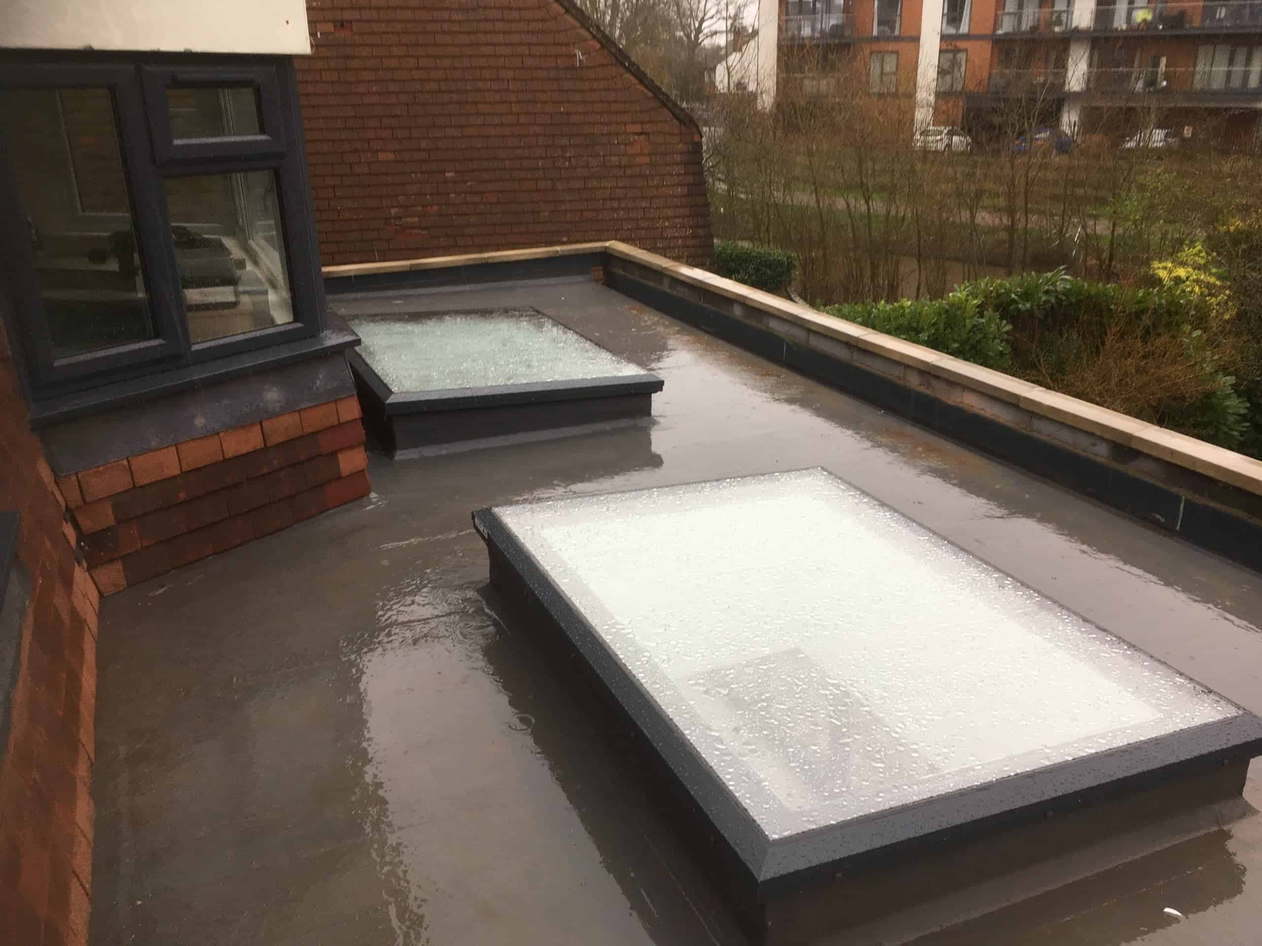 Framed flat skylight